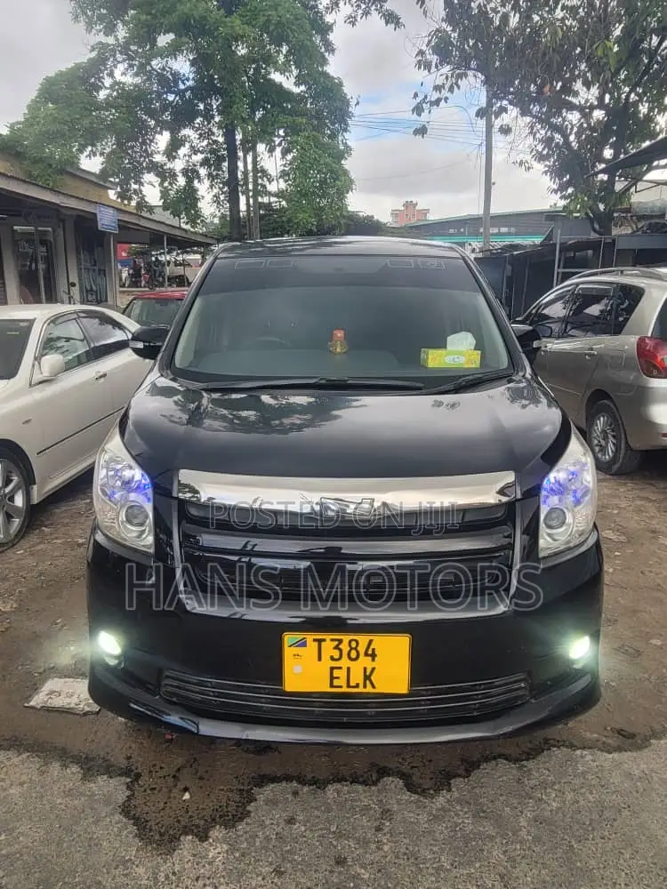 Toyota Noah 2008 Black