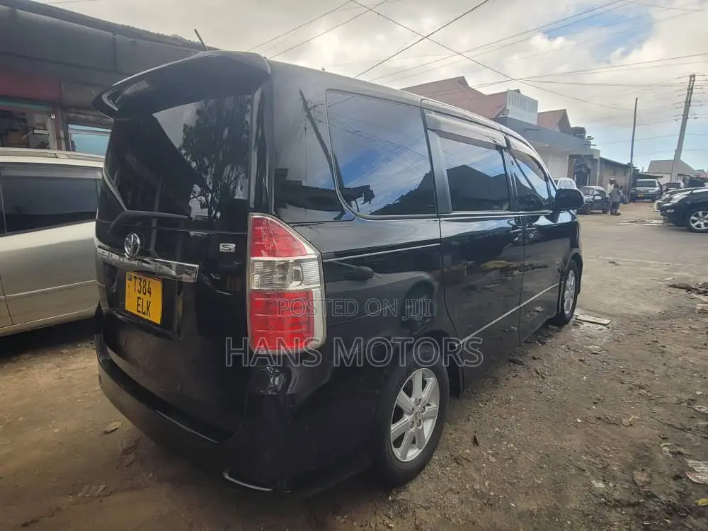 Toyota Noah 2008 Black