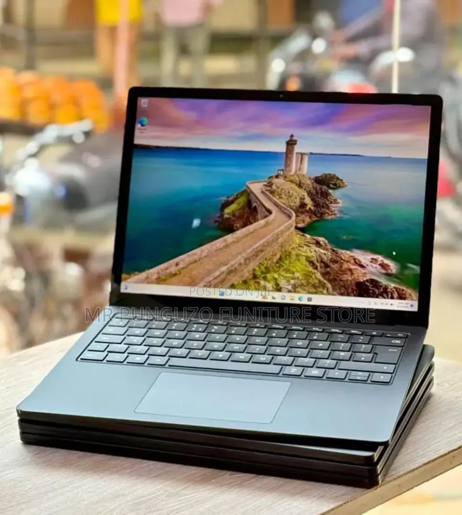 New Laptop Microsoft Surface Laptop 3 16GB Intel Core i7 SSD 256GB
