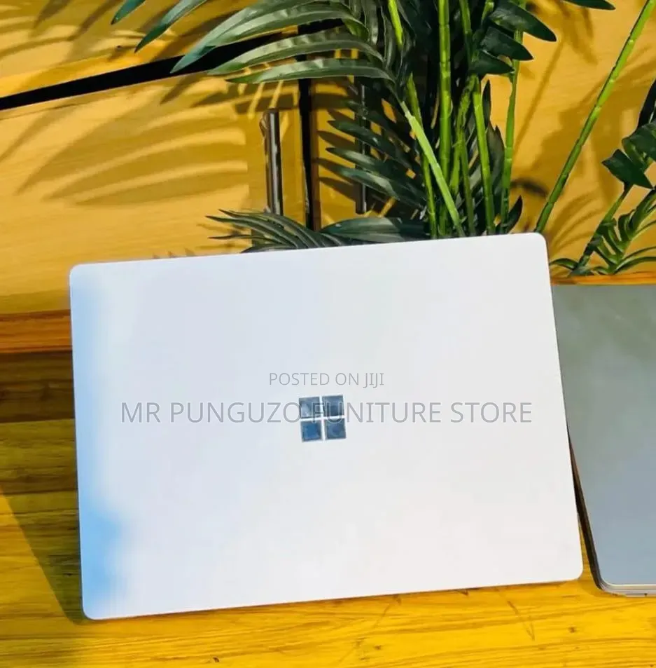 New Laptop Microsoft Surface Laptop 3 8GB Intel Core i5 SSD 256GB