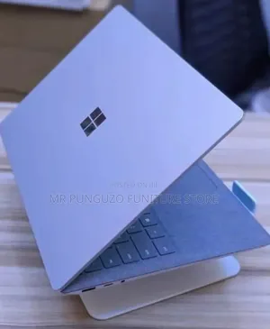 New Laptop Microsoft Surface Laptop 3 8GB Intel Core i5 SSD 256GB