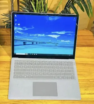 New Laptop Microsoft Surface Laptop 3 8GB Intel Core i5 SSD 256GB