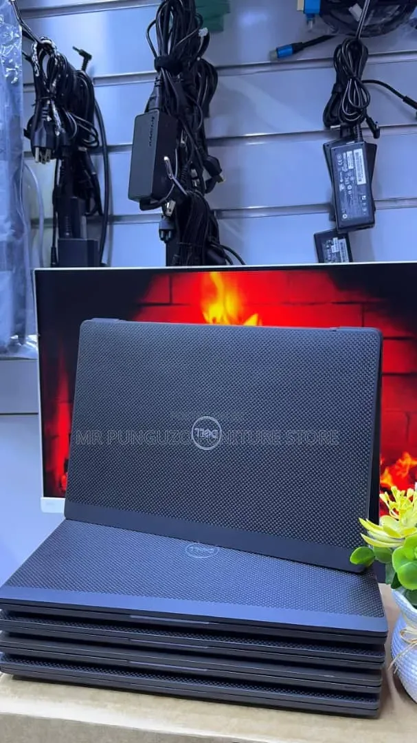 New Laptop Dell Latitude 7300 8GB Intel Core i5 SSD 256GB