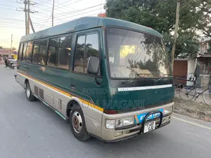 Mitsubishi Fuso Rosa 2004 Green