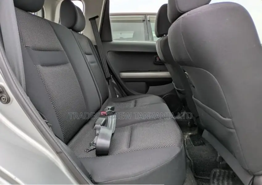 Toyota IST 2004 Silver
