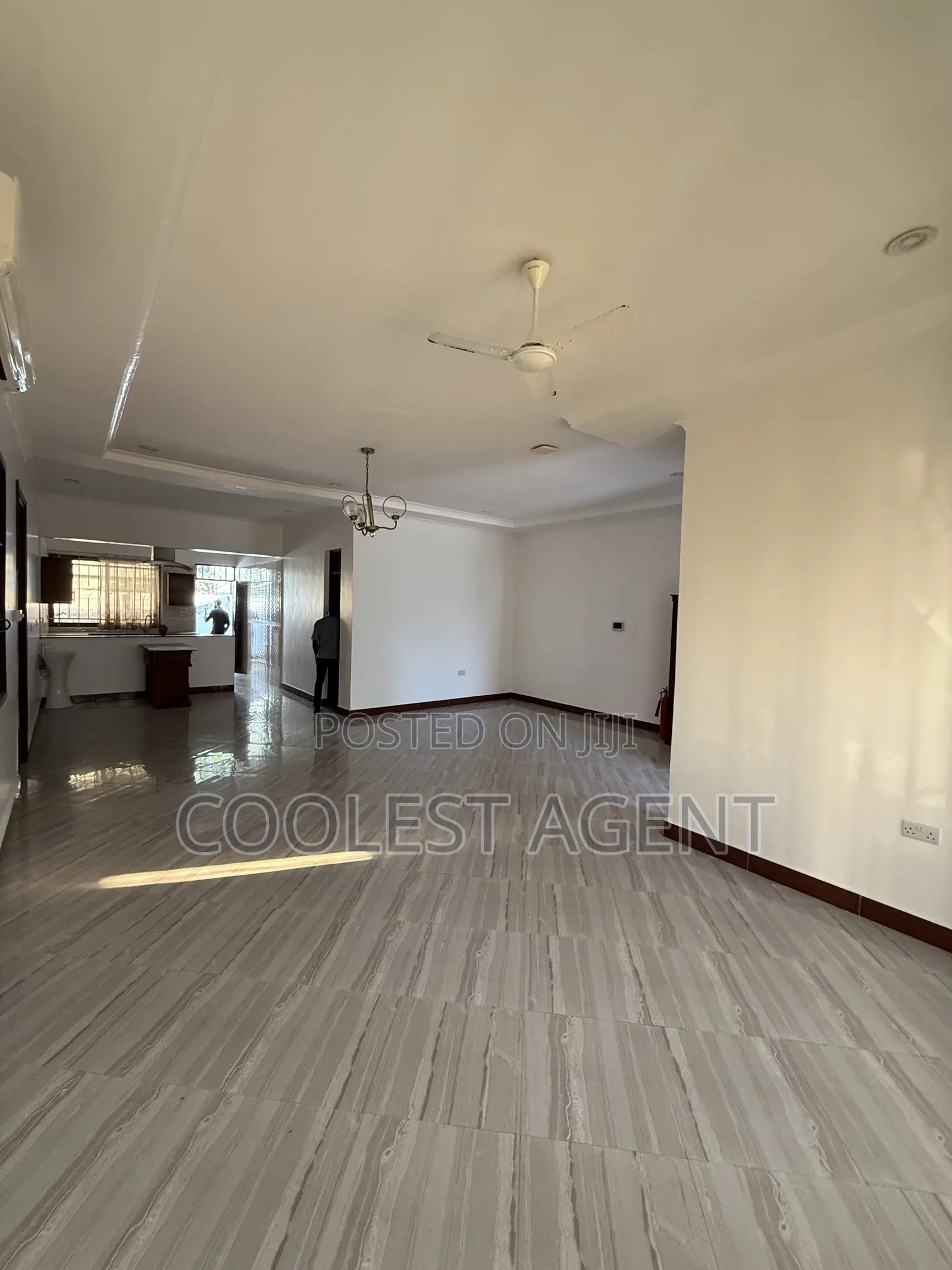 3bdrm Apartment in Coolest Estate, Msasani for rent