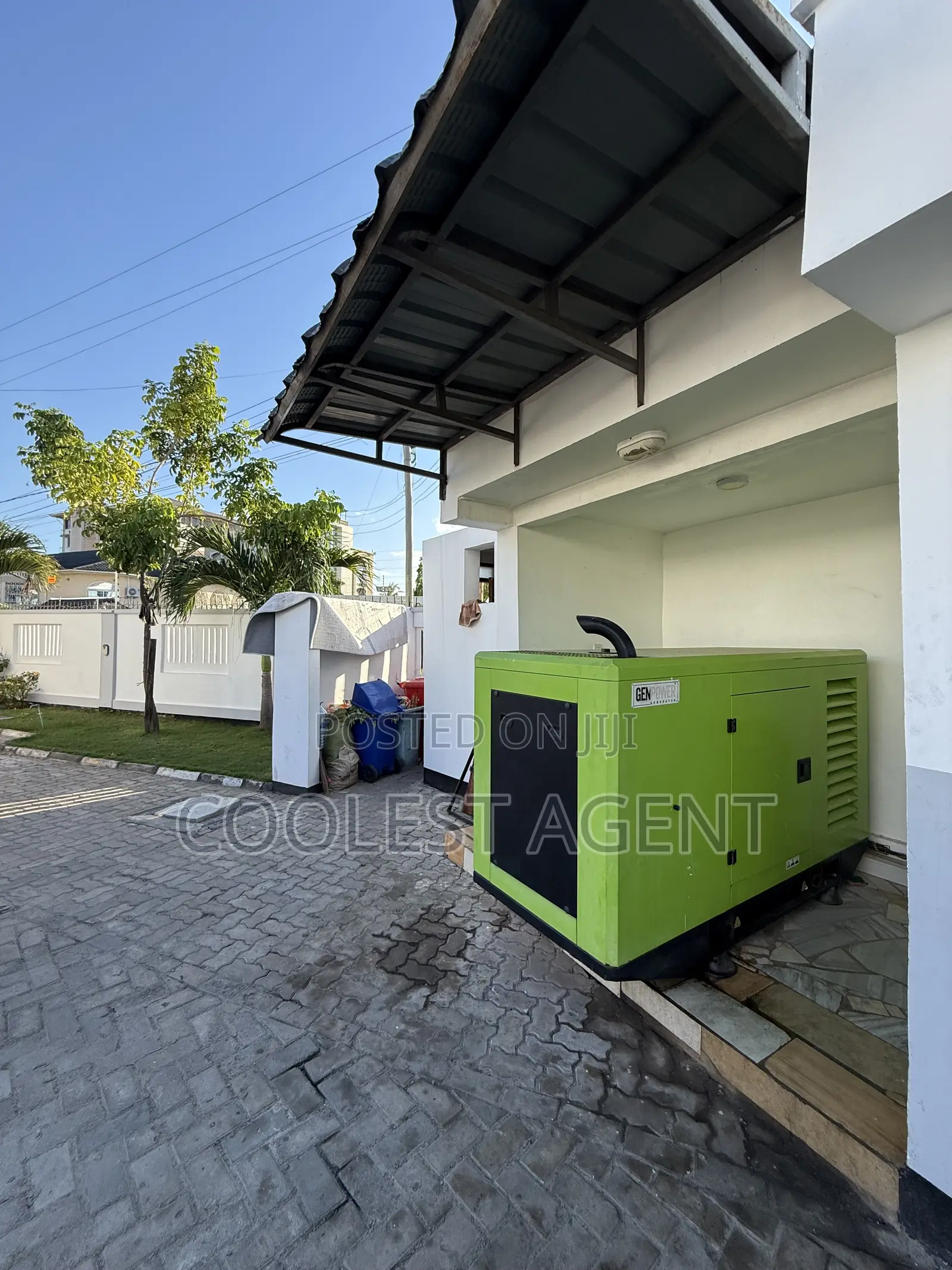 3bdrm Apartment in Coolest Estate, Msasani for rent