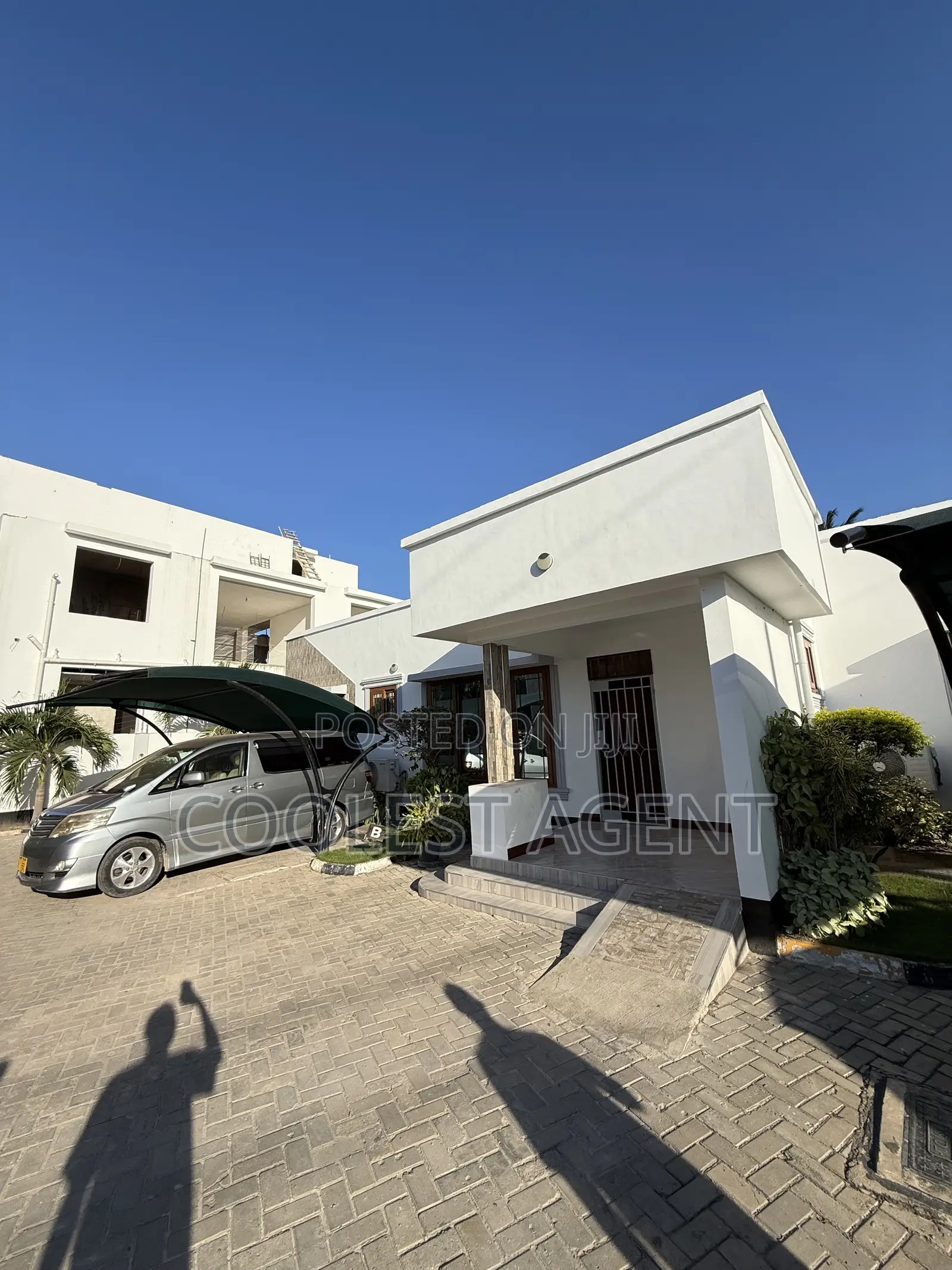 3bdrm Apartment in Coolest Estate, Msasani for rent