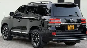 Toyota Land Cruiser Prado 2014 Black