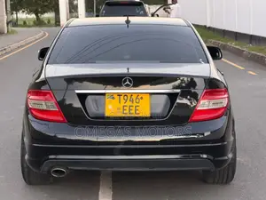 Mercedes-Benz C200 2008 Black