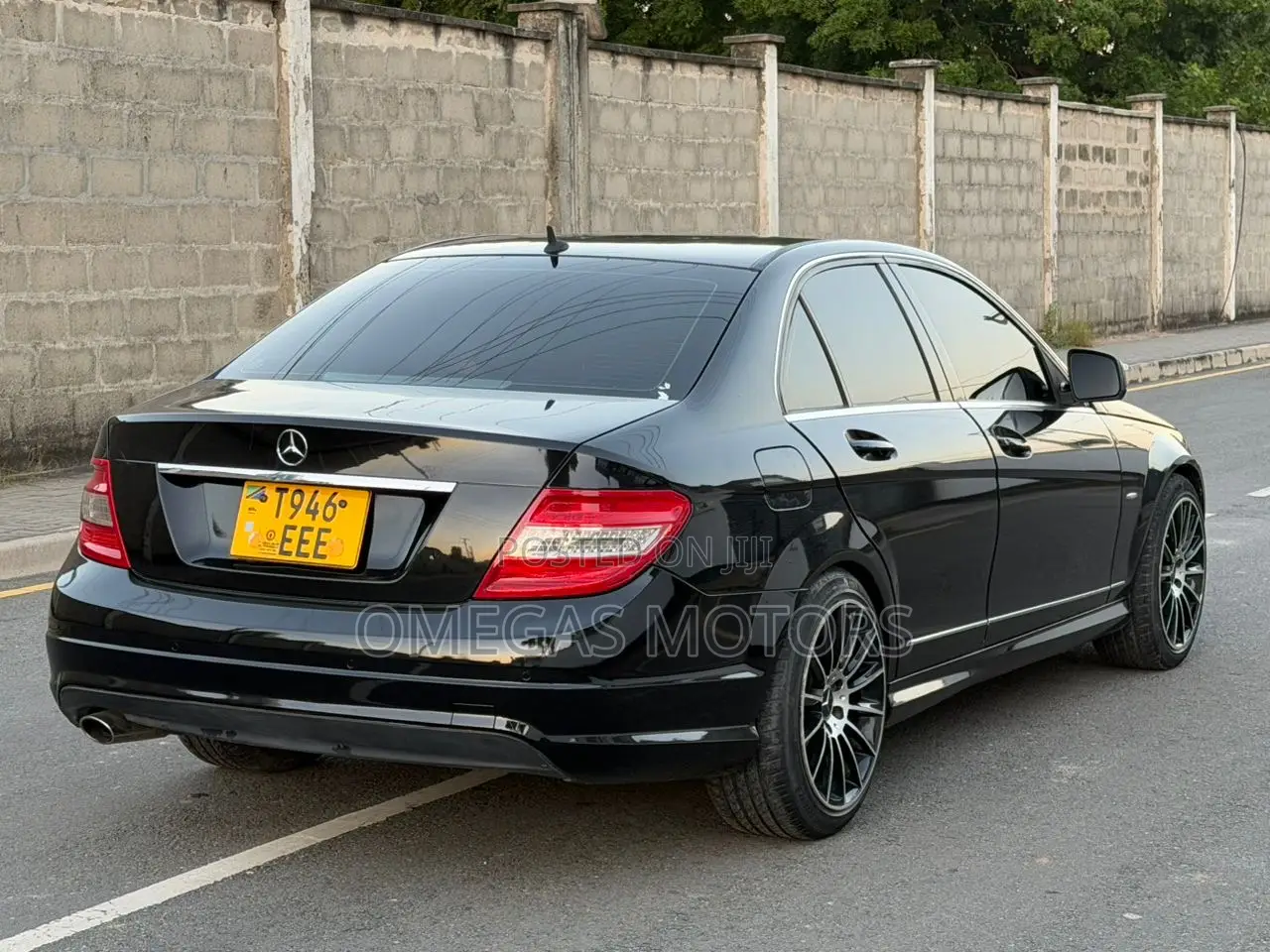 Mercedes-Benz C200 2008 Black