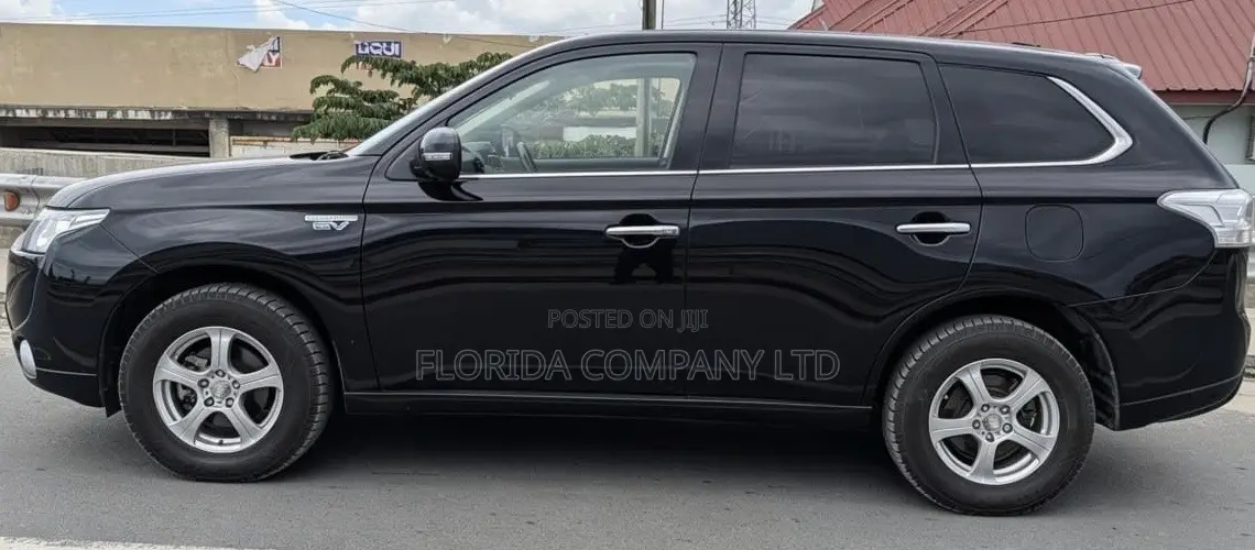 Mitsubishi Outlander 2013 Black