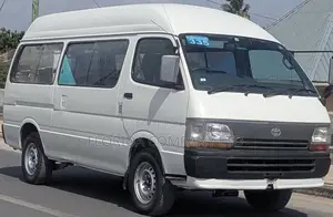 Toyota HiAce 2002