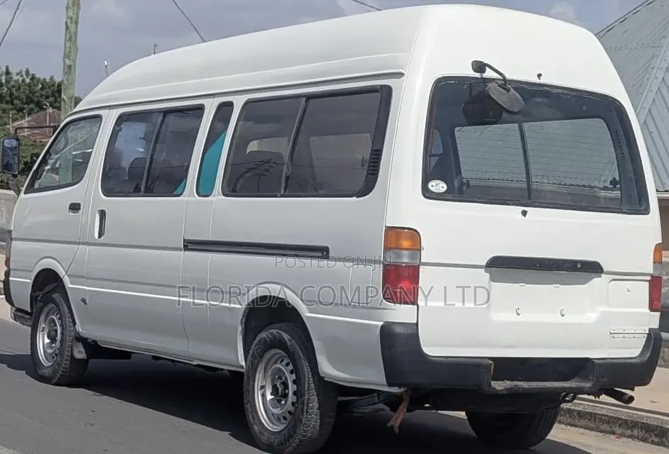 Toyota HiAce 2002