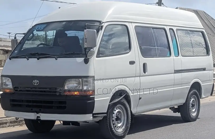 Toyota HiAce 2002