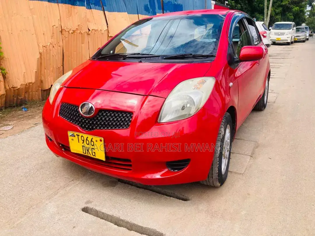 Toyota Vitz 1.0 FWD 3dr 2005 Red