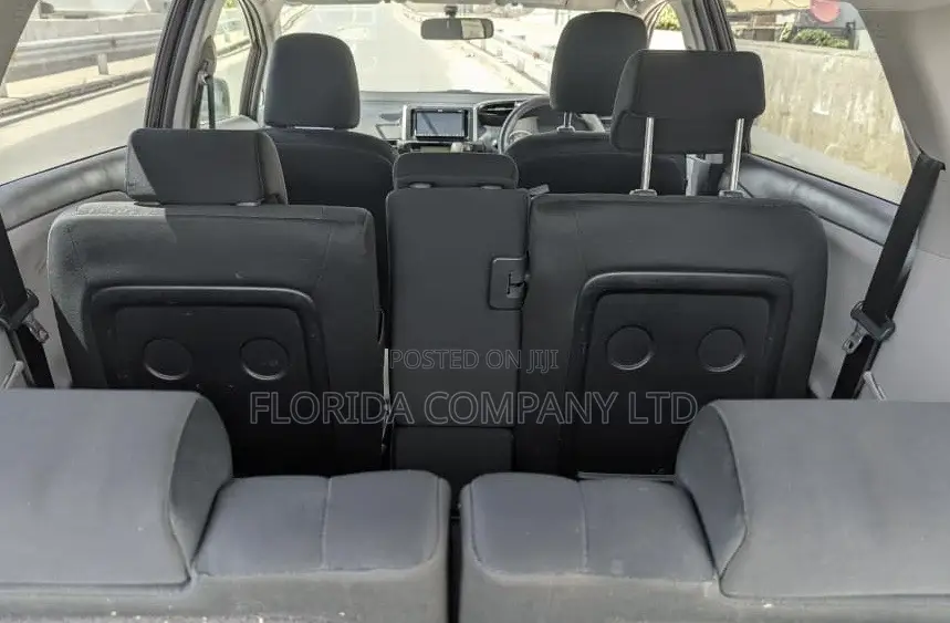 Toyota Wish 2010