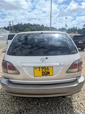Toyota Harrier 2.4 4WD 2004 White