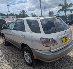 Toyota Harrier 2.4 4WD 2004 White