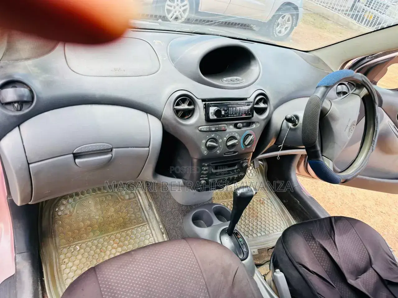 Toyota Vitz 1.0 FWD 3dr 2002 Brown