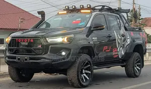 Toyota Hilux 2019 Matt Black