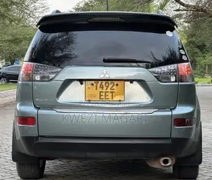 Mitsubishi Outlander 2006 Blue