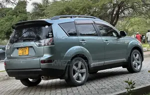 Mitsubishi Outlander 2006 Blue
