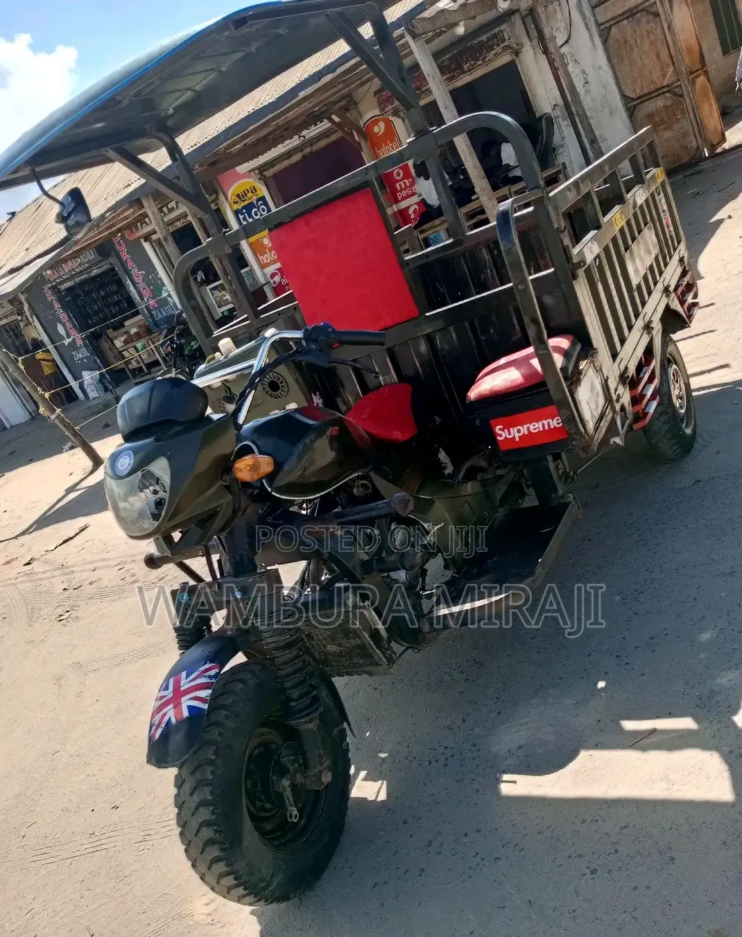 Bajaj Avenger 220 2025 Green