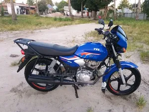 TVS HLX 125 2025 Blue
