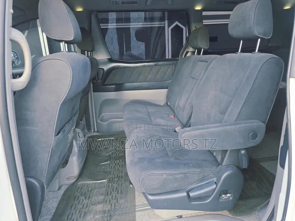 Toyota Alphard 2006 Pearl