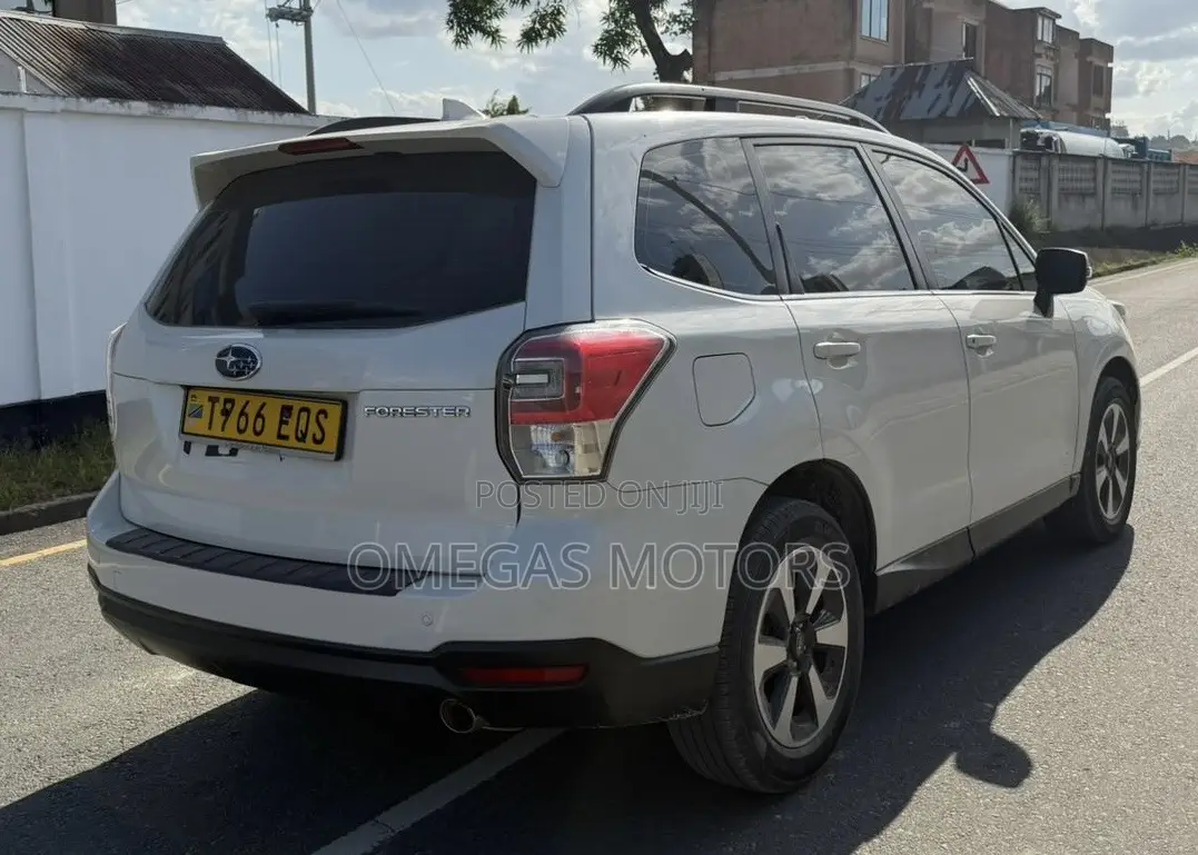 Subaru Forester 2016 Pearl