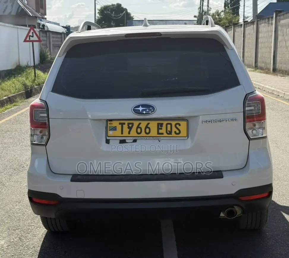 Subaru Forester 2016 Pearl