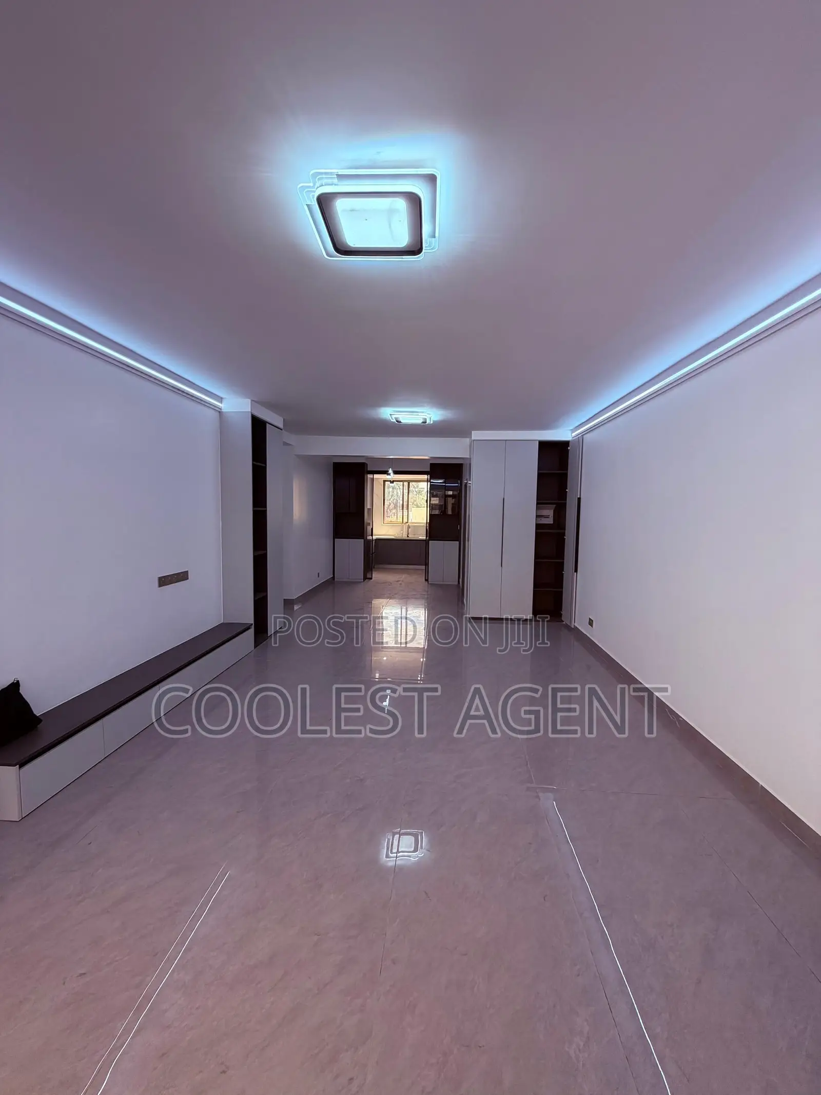 3bdrm Apartment in Coolest Estate, Oyster Bay for rent