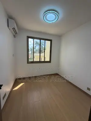 3bdrm Apartment in Coolest Estate, Oyster Bay for rent