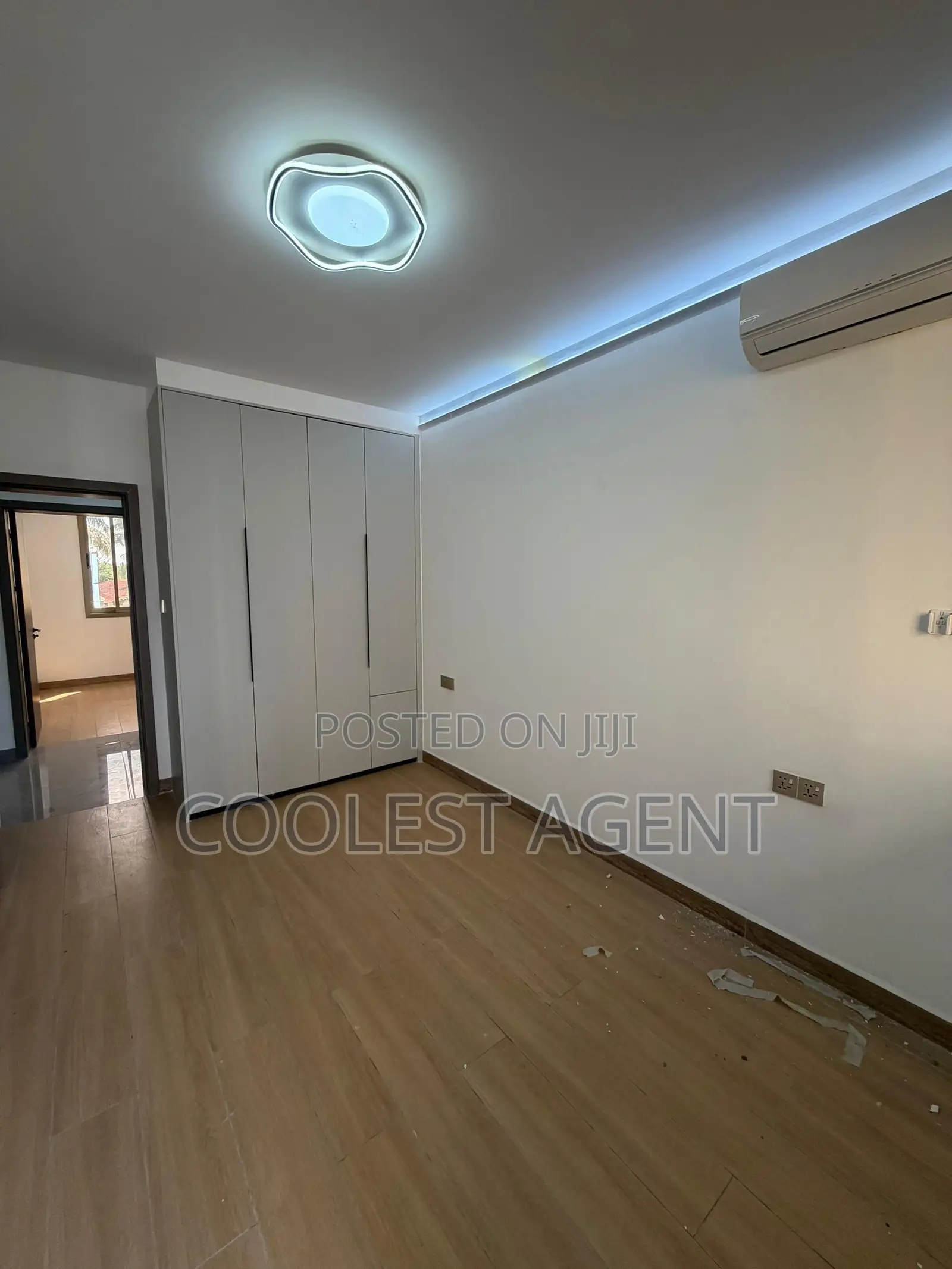3bdrm Apartment in Coolest Estate, Oyster Bay for rent