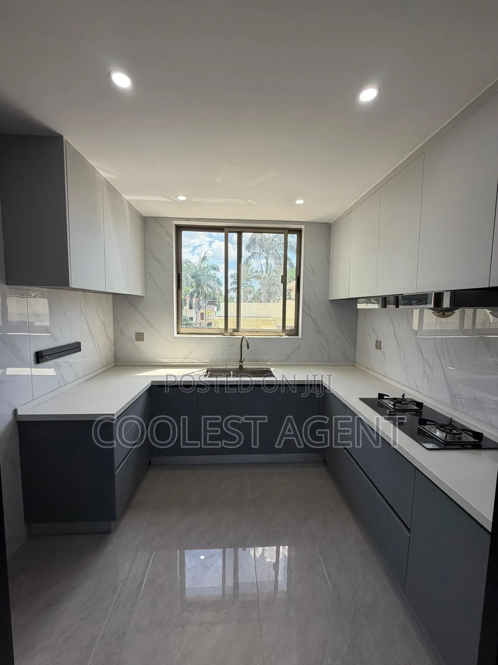 3bdrm Apartment in Coolest Estate, Oyster Bay for rent