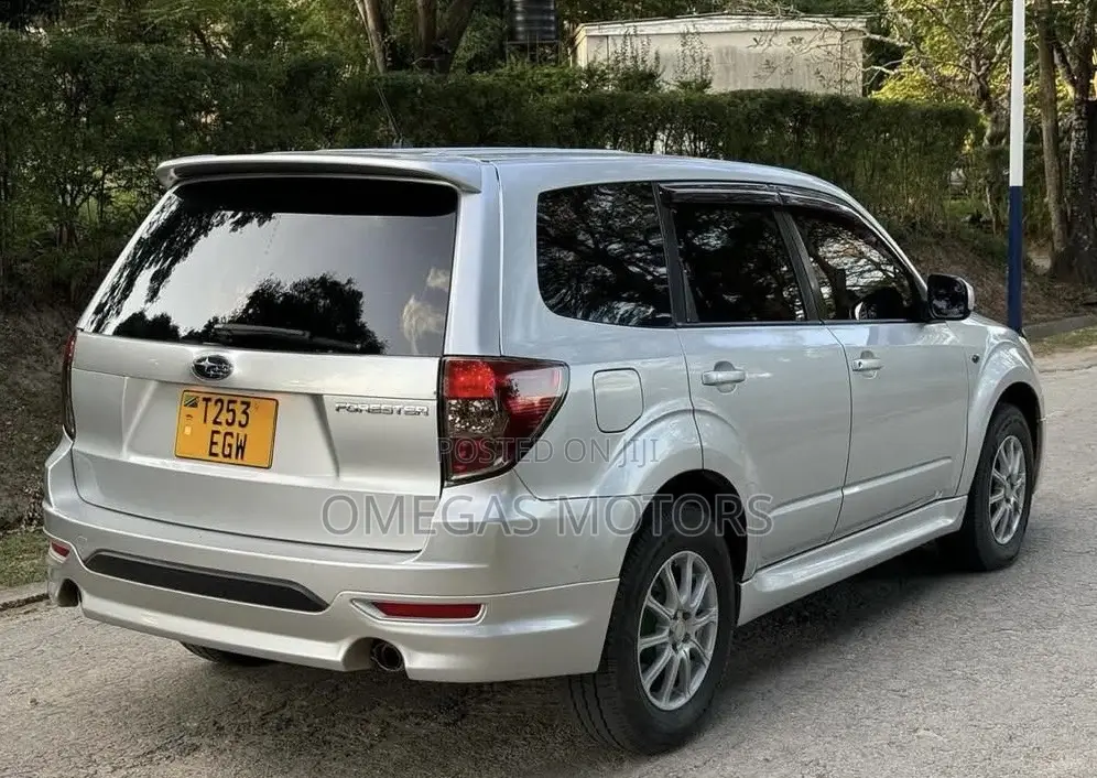 Subaru Forester 2.0D X 2009 Silver