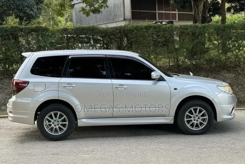 Subaru Forester 2.0D X 2009 Silver