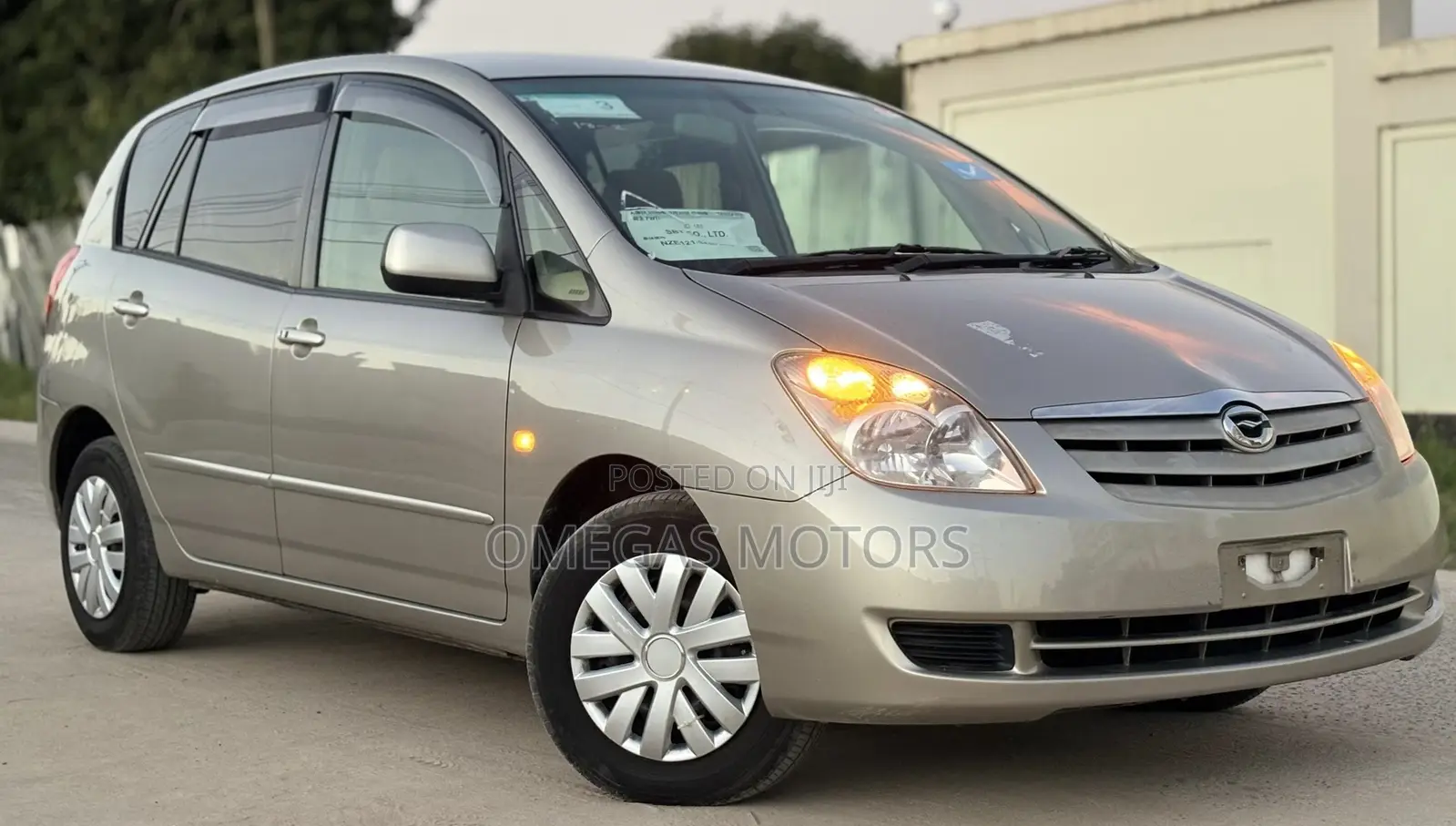 Toyota Wish 2003 Gold