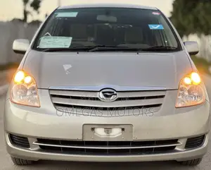 Toyota Wish 2003 Gold