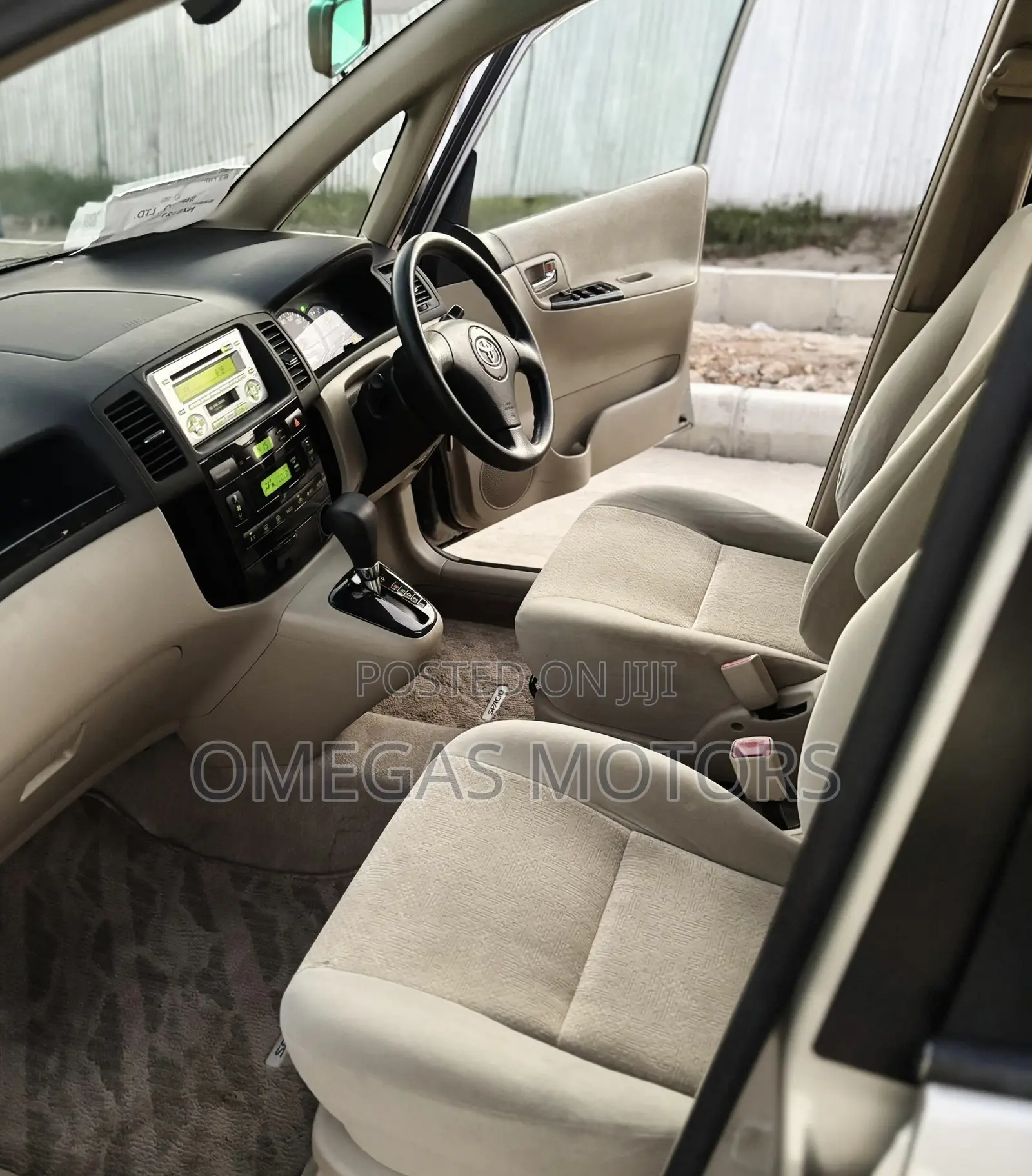 Toyota Wish 2003 Gold