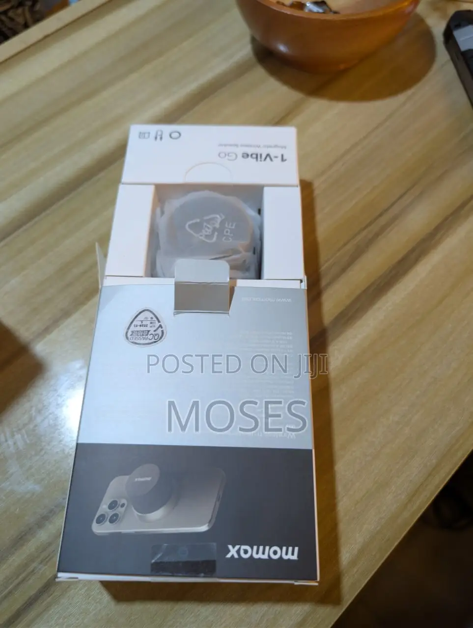 Momex Speaker