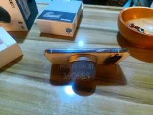 Momex Speaker