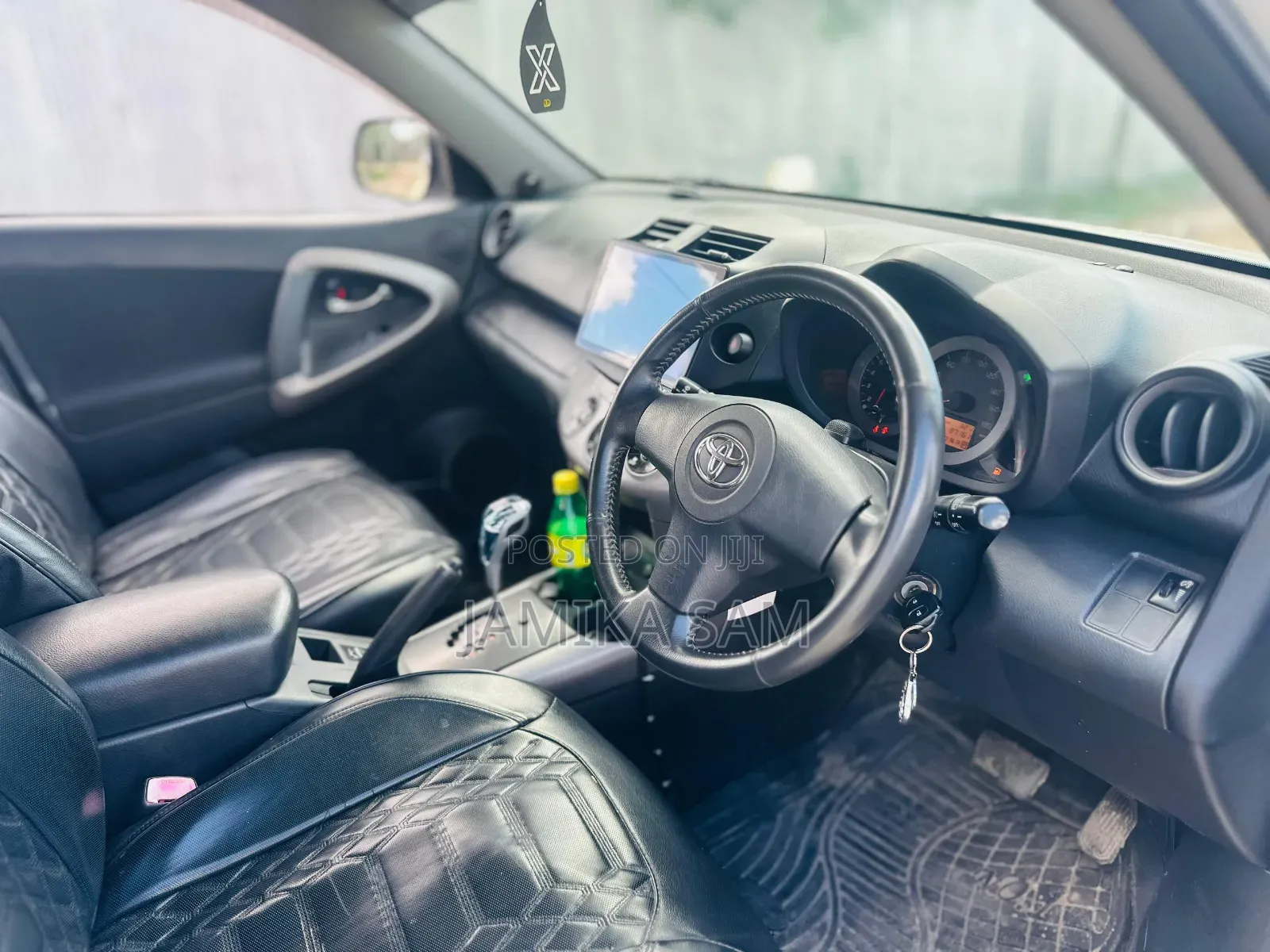 Toyota RAV4 2006 White