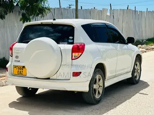 Toyota RAV4 2006 White
