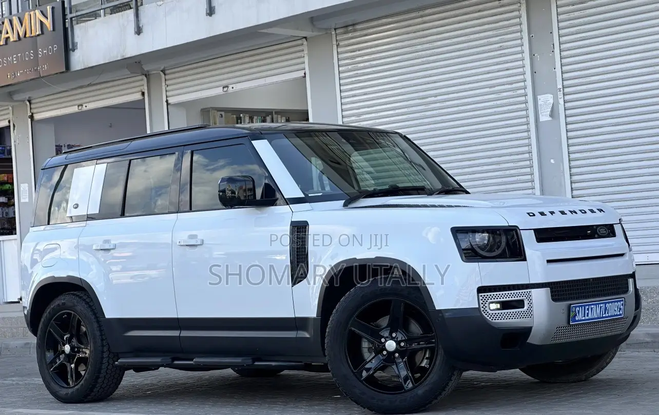 Land Rover Defender 2021 White