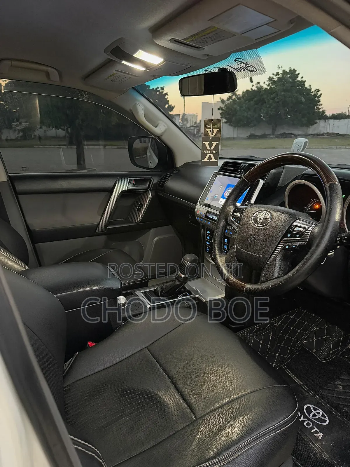 Toyota Land Cruiser Prado 2010 Pearl