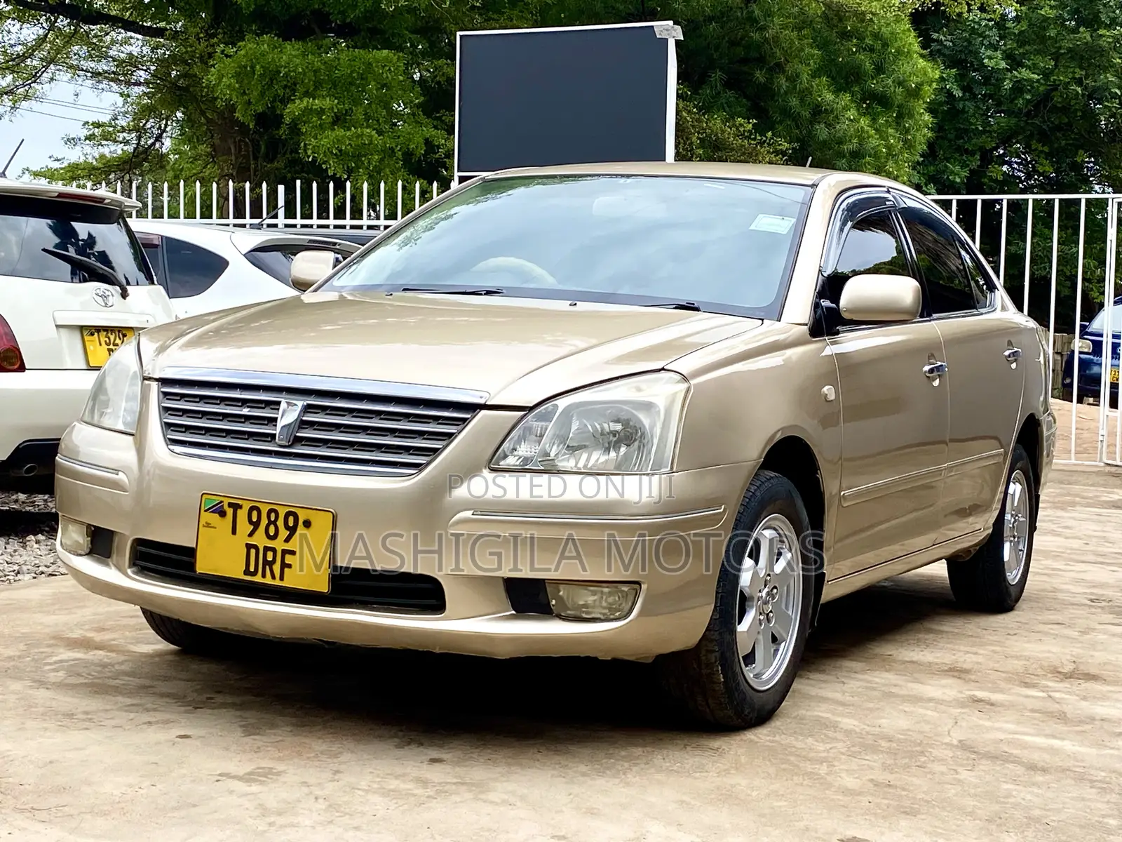 Toyota Premio 2005 Beige