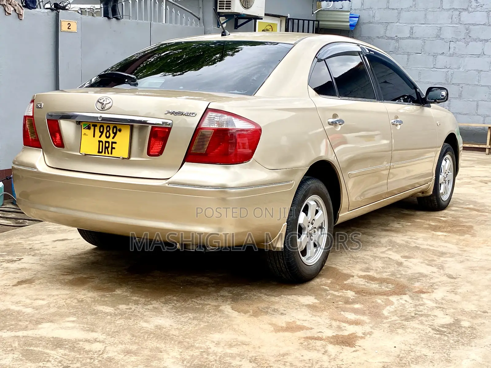 Toyota Premio 2005 Beige