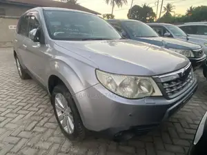 Subaru Forester 2011 Silver